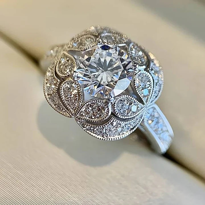 Anillo de Plata Brillante Vintage