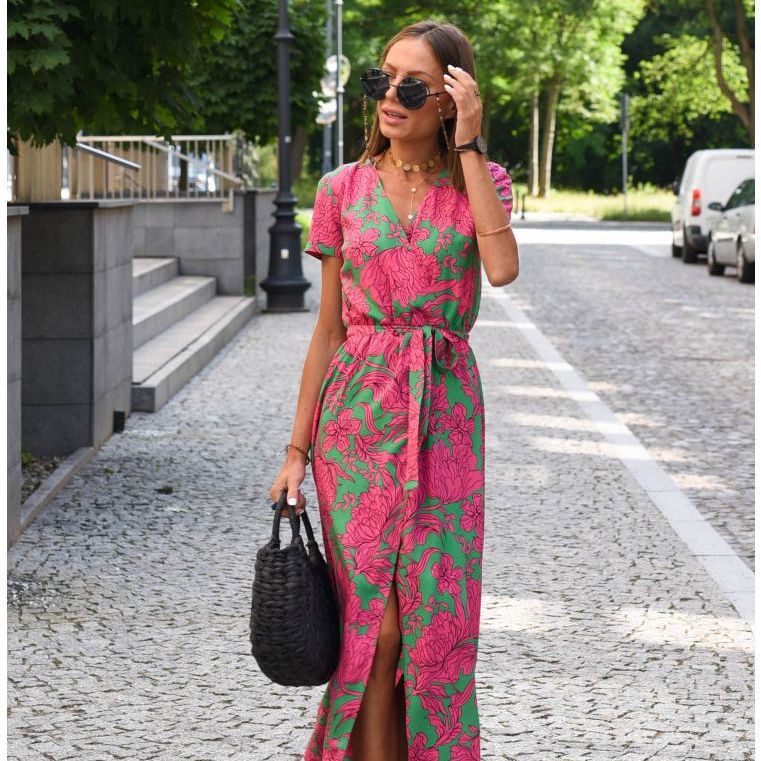 Amelia – Vestido Estampado con Corte Envolvente y Escote Profundo